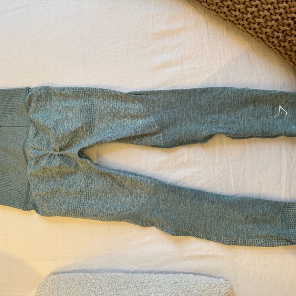 Gymshark high waisted leggings size small - Picture 3 of 4